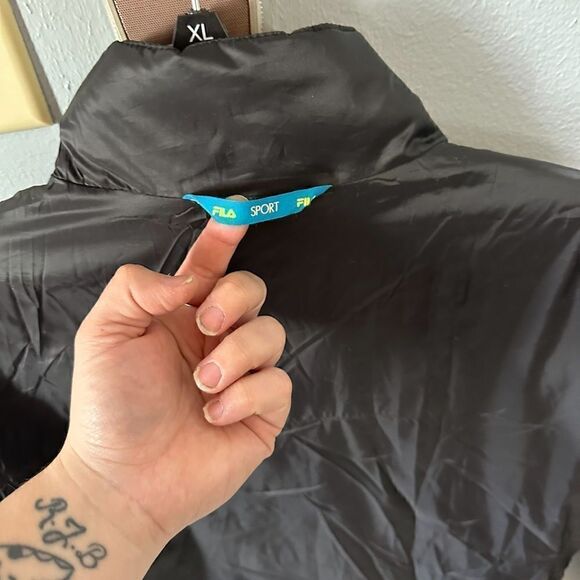 Fila Sport Woman's Black Puffer Jacket Size Large - Picture 7 of 9